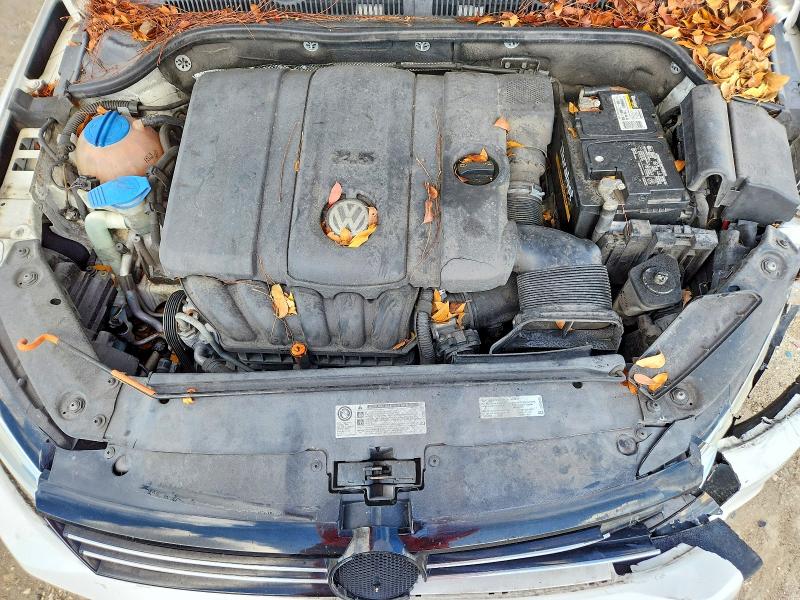 53508426 :رقم المزاد ، 3VWDP7AJ0DM394855 vin ، 2013 Volkswagen Jetta مزاد بيع