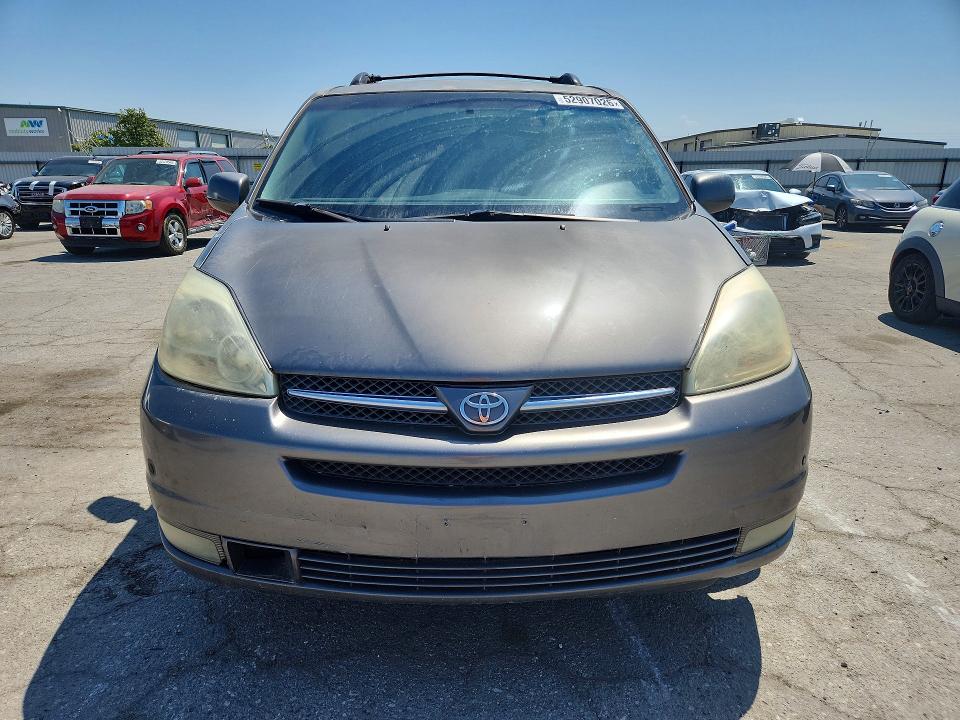 52907026 :رقم المزاد ، 5TDBA22C85S031753 vin ، 2005 Toyota Sienna مزاد بيع