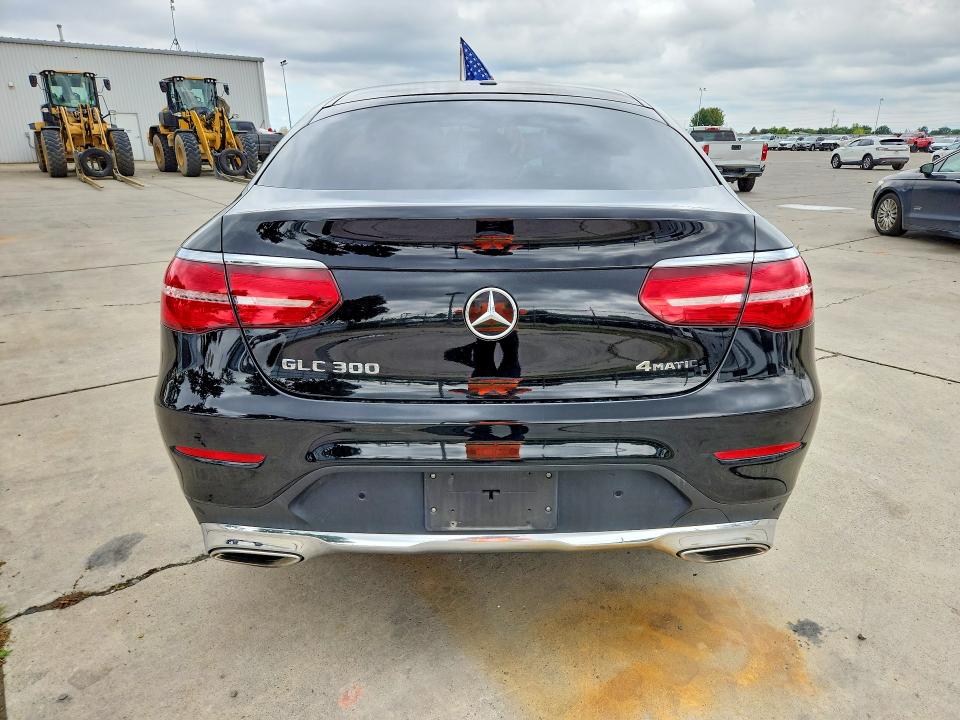 55360626 :رقم المزاد ، WDC0J4KB7KF570123 vin ، 2019 Mercedes-benz Glc Coupe مزاد بيع