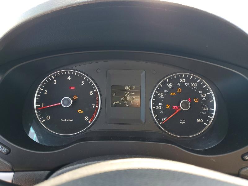 53928626 :رقم المزاد ، 3VWDP7AJ2DM439990 vin ، 2013 Volkswagen Jetta مزاد بيع