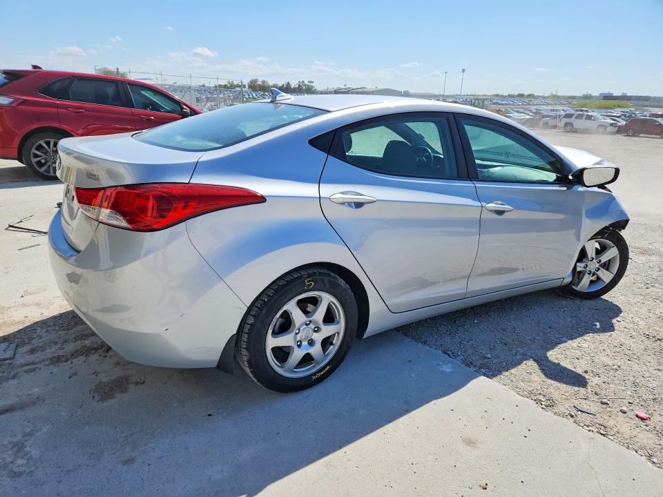 52023796 :رقم المزاد ، KMHDH4AE9DU559164 vin ، 2013 Hyundai Elantra مزاد بيع