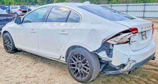 2013 Volvo S60 მანქანა იყიდება აუქციონზე, vin: YV1612FS1D1226585, აუქციონის ნომერი: 51321596