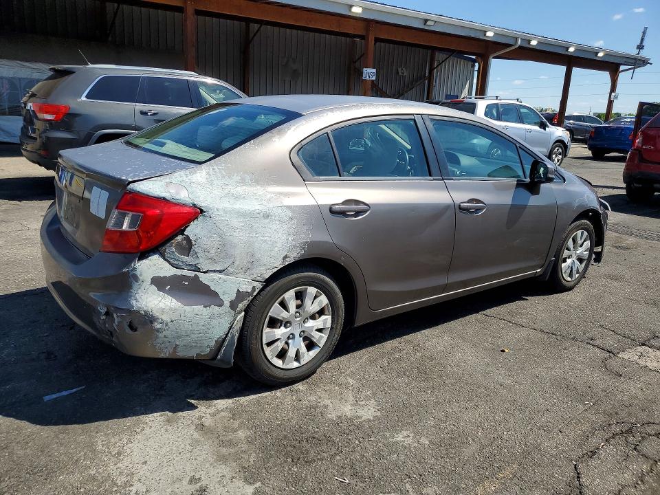 Продажа на аукционе авто 2012 Honda Civic, vin: 2HGFB2F51CH588656, номер лота: 52199036
