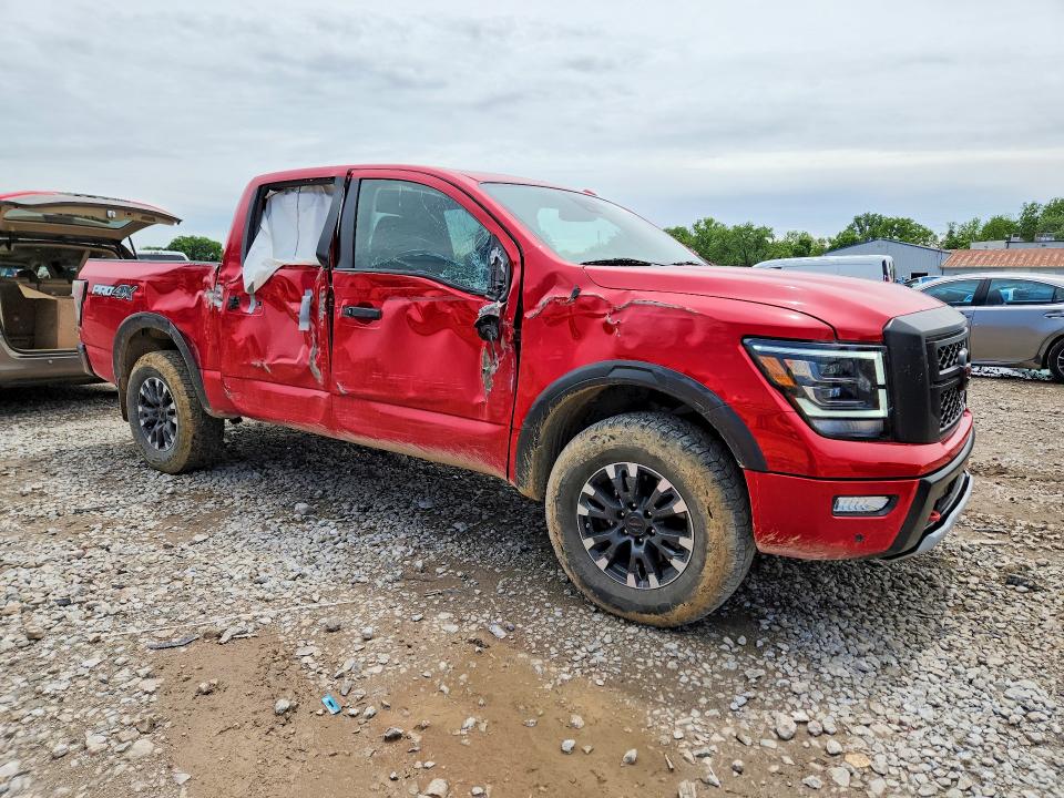 53768746 :رقم المزاد ، 1N6AA1ED6MN527694 vin ، 2021 Nissan Titan مزاد بيع