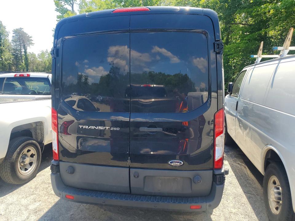 51818306 :رقم المزاد ، 1FTYR2CM5GKB54382 vin ، 2016 Ford Transit مزاد بيع