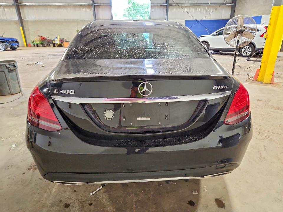 54876946 :رقم المزاد ، W1KWF8EB4LR575001 vin ، 2020 Mercedes-benz C مزاد بيع