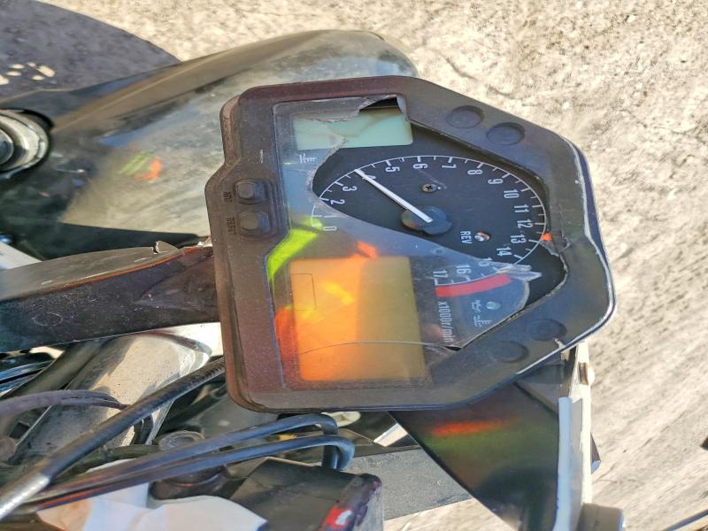 53833006 :رقم المزاد ، JH2PC37033M007641 vin ، 2003 Honda Cbr600 مزاد بيع