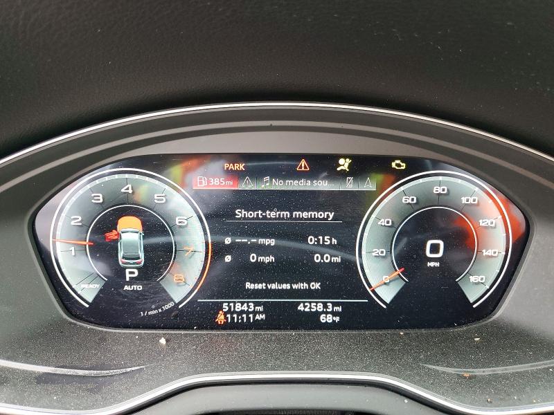 53314956 :رقم المزاد ، WA1EAAFY3N2010694 vin ، 2022 Audi Q5 مزاد بيع