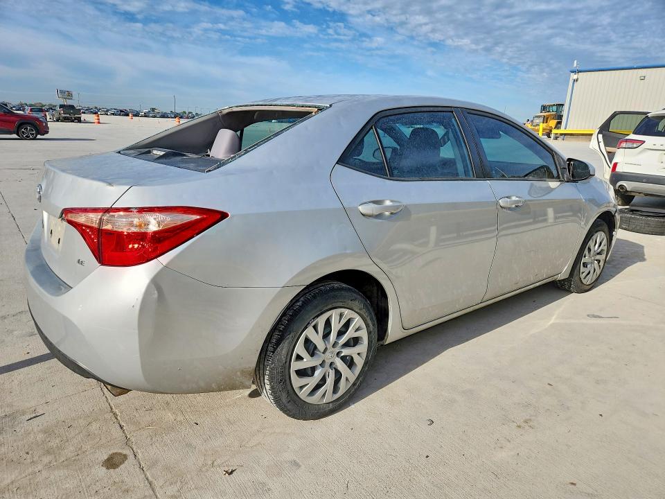 Продажа на аукционе авто 2017 Toyota Corolla, vin: 5YFBURHE2HP574943, номер лота: 52498816