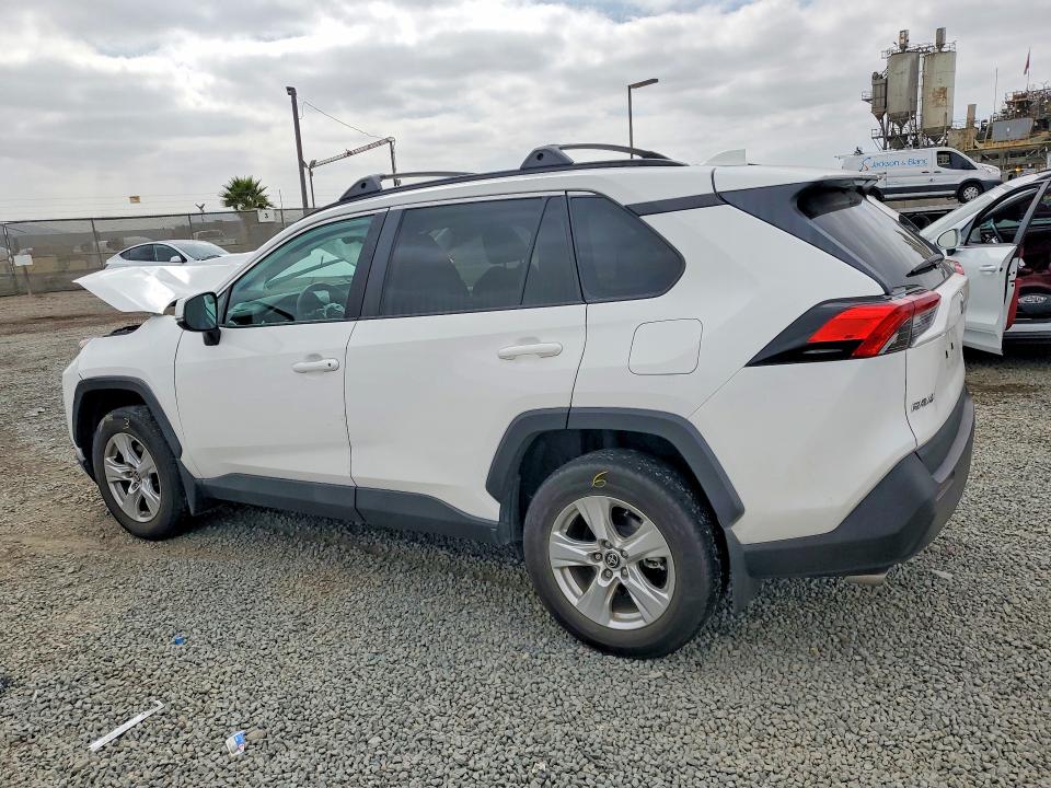 Продаж на аукціоні авто 2021 Toyota Rav4, vin: 2T3W1RFV9MW158711, номер лоту: 53948616
