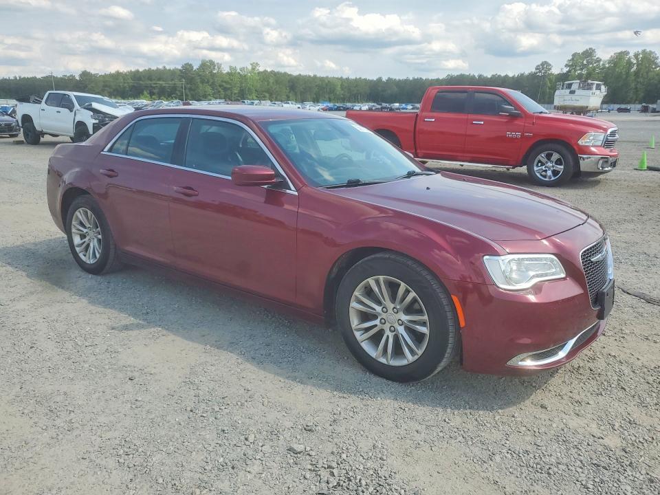 2017 Chrysler 300 მანქანა იყიდება აუქციონზე, vin: 2C3CCAAGXHH668261, აუქციონის ნომერი: 55617036