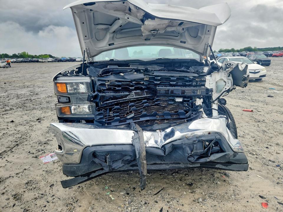 2021 Chevrolet Silverado მანქანა იყიდება აუქციონზე, vin: 3GCNWAEH6MG105670, აუქციონის ნომერი: 52750406