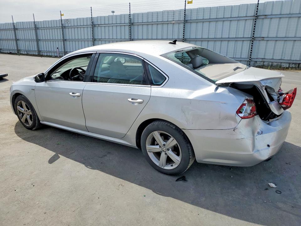 54252286 :رقم المزاد ، 1VWAT7A34FC094742 vin ، 2015 Volkswagen Passat مزاد بيع