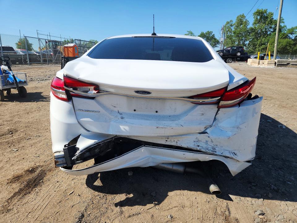 53168546 :رقم المزاد ، 3FA6P0G77JR139784 vin ، 2018 Ford Fusion مزاد بيع