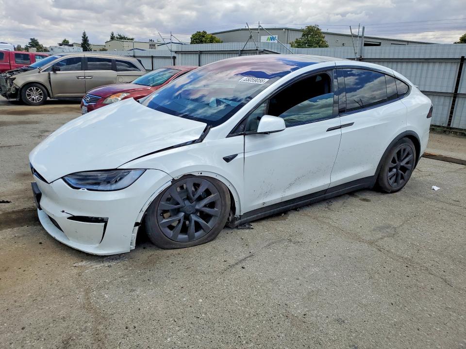 2023 Tesla Model X მანქანა იყიდება აუქციონზე, vin: 7SAXCAE5XPF425711, აუქციონის ნომერი: 55059056