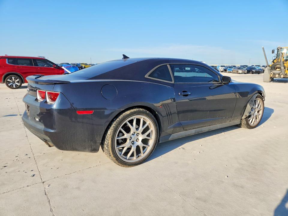 Продажа на аукционе авто 2013 Chevrolet Camaro, vin: 2G1FC1E3XD9137347, номер лота: 55402216