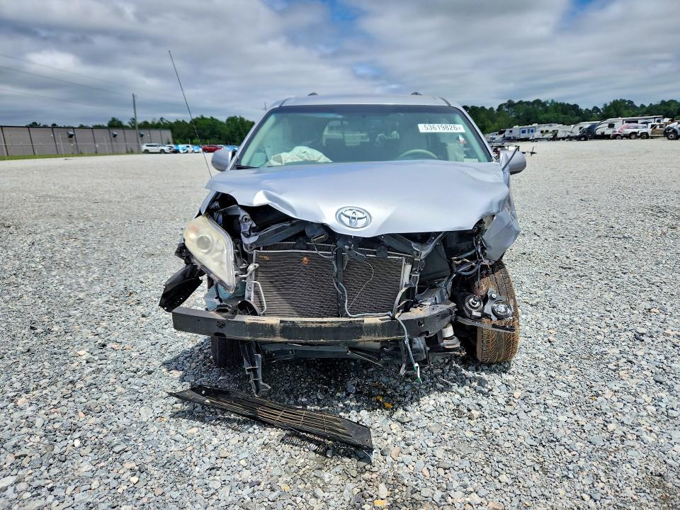 Продажа на аукционе авто 2012 Toyota Sienna, vin: 5TDKK3DC4CS226357, номер лота: 53619826