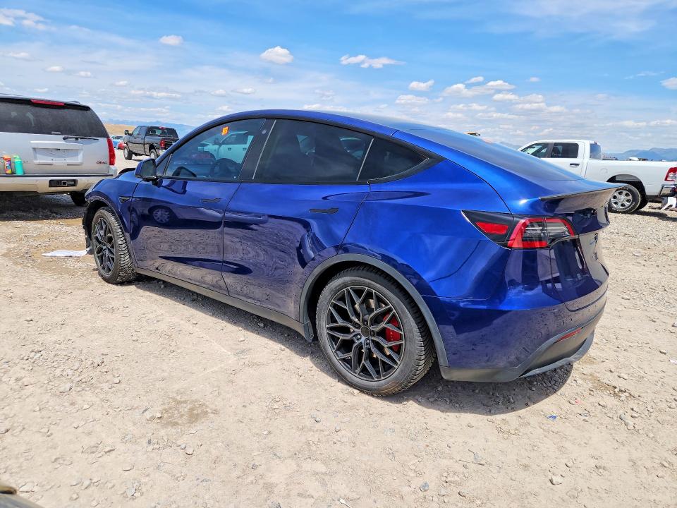 53845956 :رقم المزاد ، 7SAYGDEF3PF714755 vin ، 2023 Tesla Model Y مزاد بيع