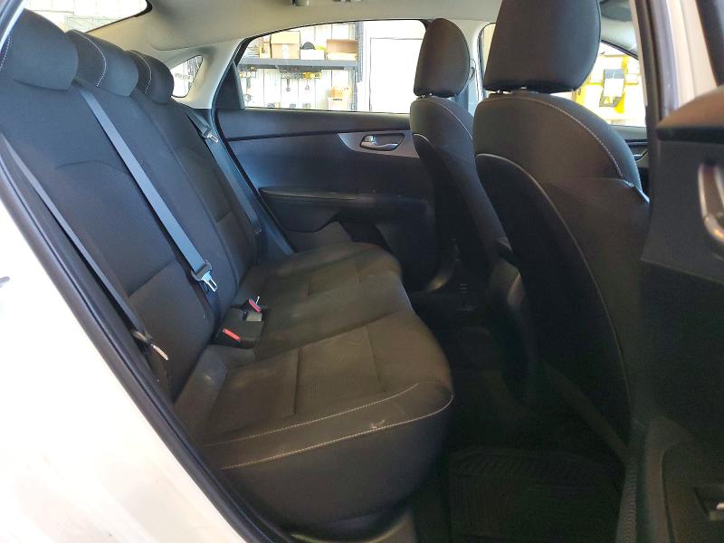 52707876 :رقم المزاد ، 3KPF24AD2ME346903 vin ، 2021 Kia Forte مزاد بيع