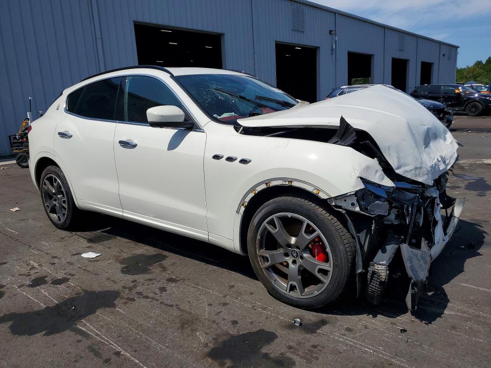 Продажа на аукционе авто 2019 Maserati Levante, vin: ZN661XUA1KX333822, номер лота: 53203606