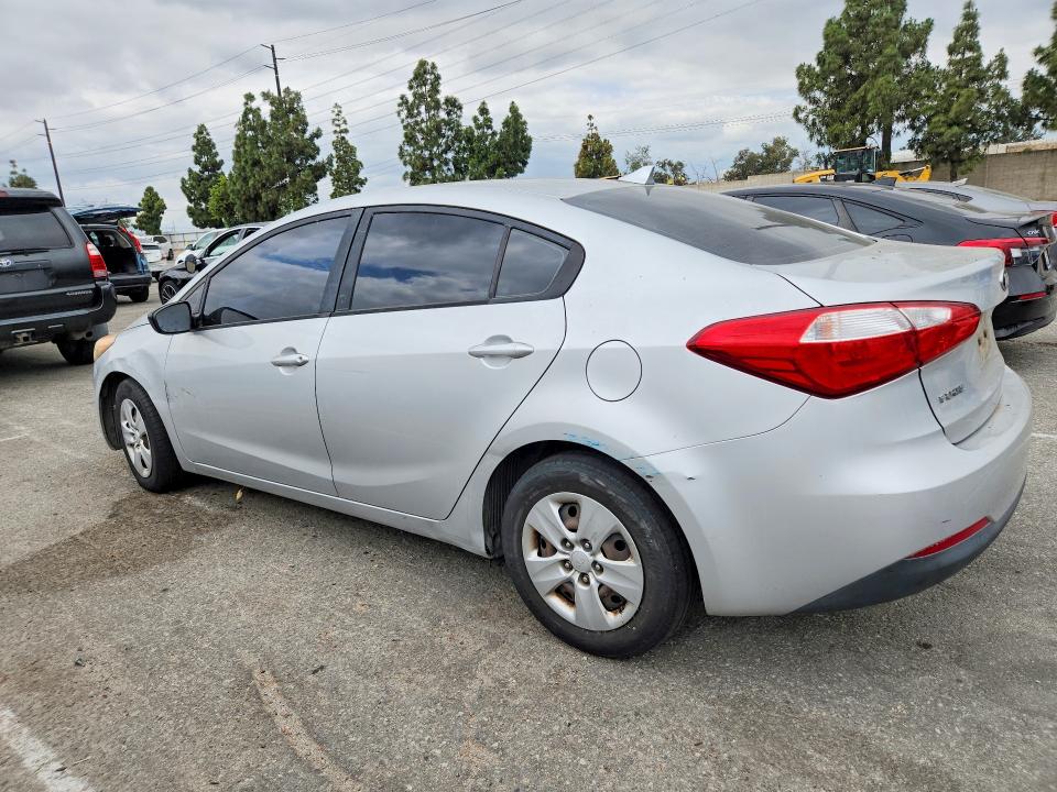 54811316 :رقم المزاد ، KNAFK4A68F5399439 vin ، 2015 Kia Forte مزاد بيع