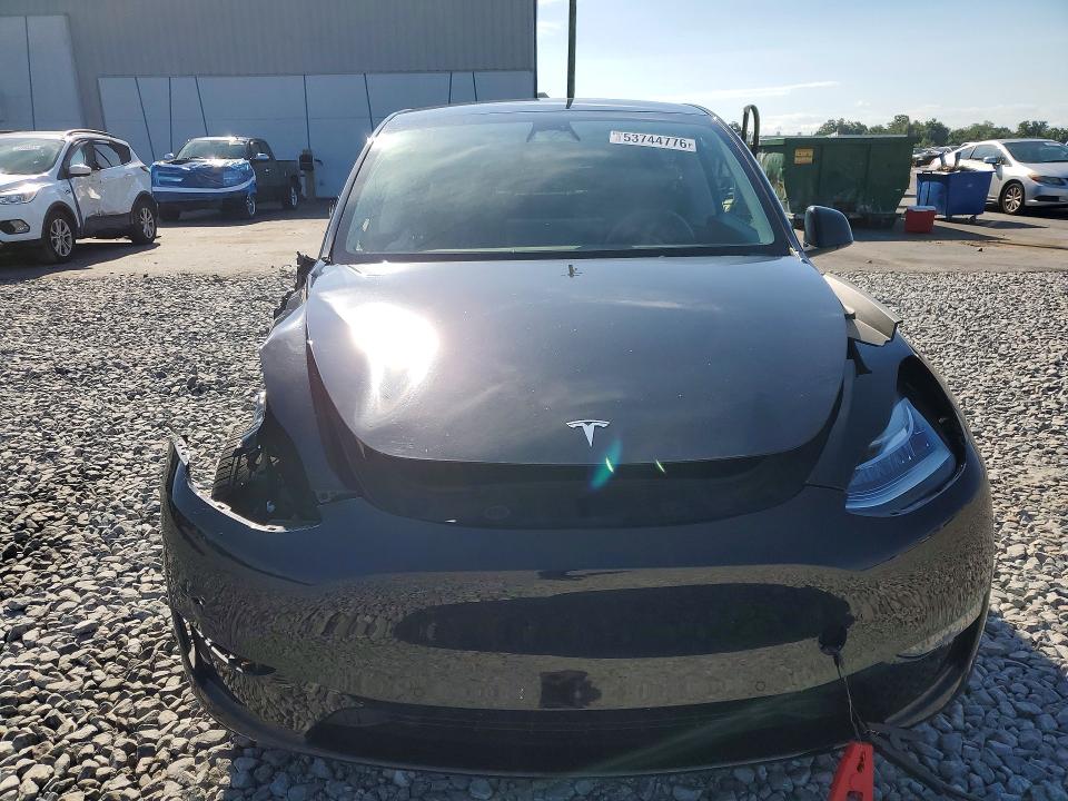 53744776 :رقم المزاد ، 7SAYGDEE6NA005917 vin ، 2022 Tesla Model Y مزاد بيع