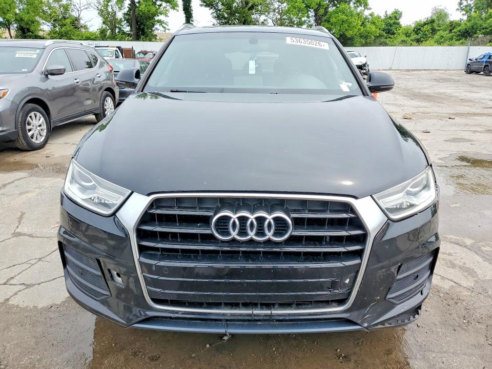 53635026 :رقم المزاد ، WA1BCCFS6HR013833 vin ، 2017 Audi Q3 مزاد بيع