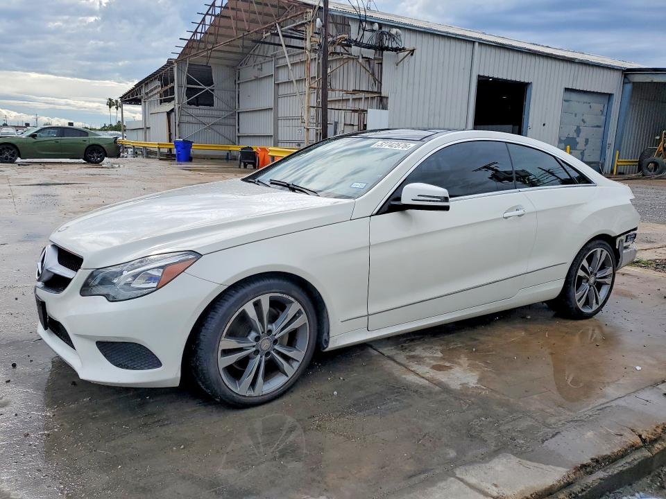 Продажа на аукционе авто 2016 Mercedes-benz E, vin: WDDKJ6FB7GF323945, номер лота: 52742576