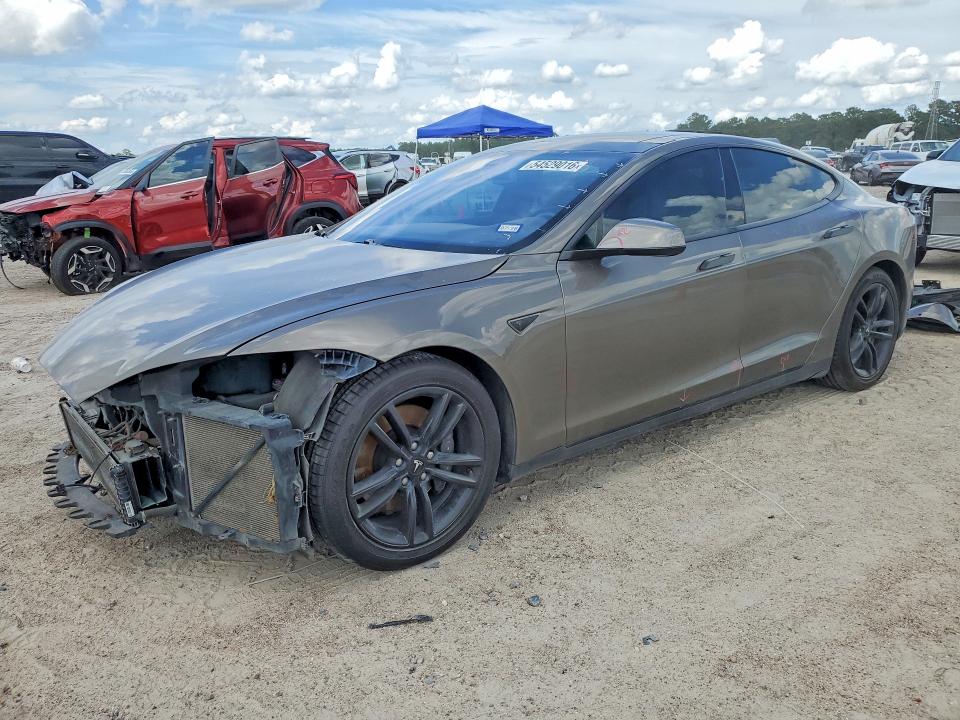Auction sale of the 2015 Tesla Model S, vin: 5YJSA1H25FF084912, lot number: 54529016