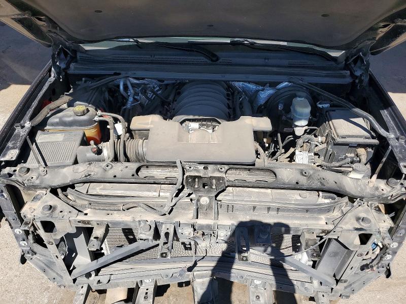 52423406 :رقم المزاد ، 1GNSKJKC1FR276506 vin ، 2015 Chevrolet Suburban مزاد بيع