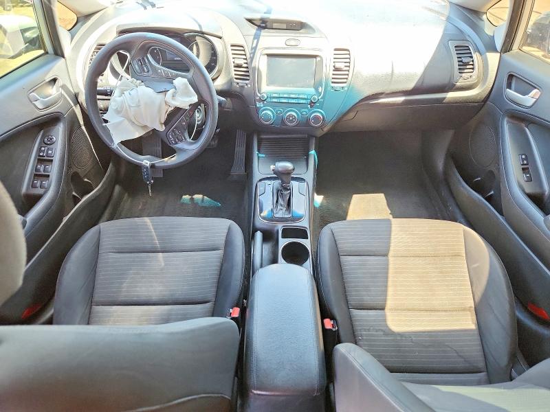 2018 Kia Forte მანქანა იყიდება აუქციონზე, vin: 3KPFL4A71JE274031, აუქციონის ნომერი: 53064376