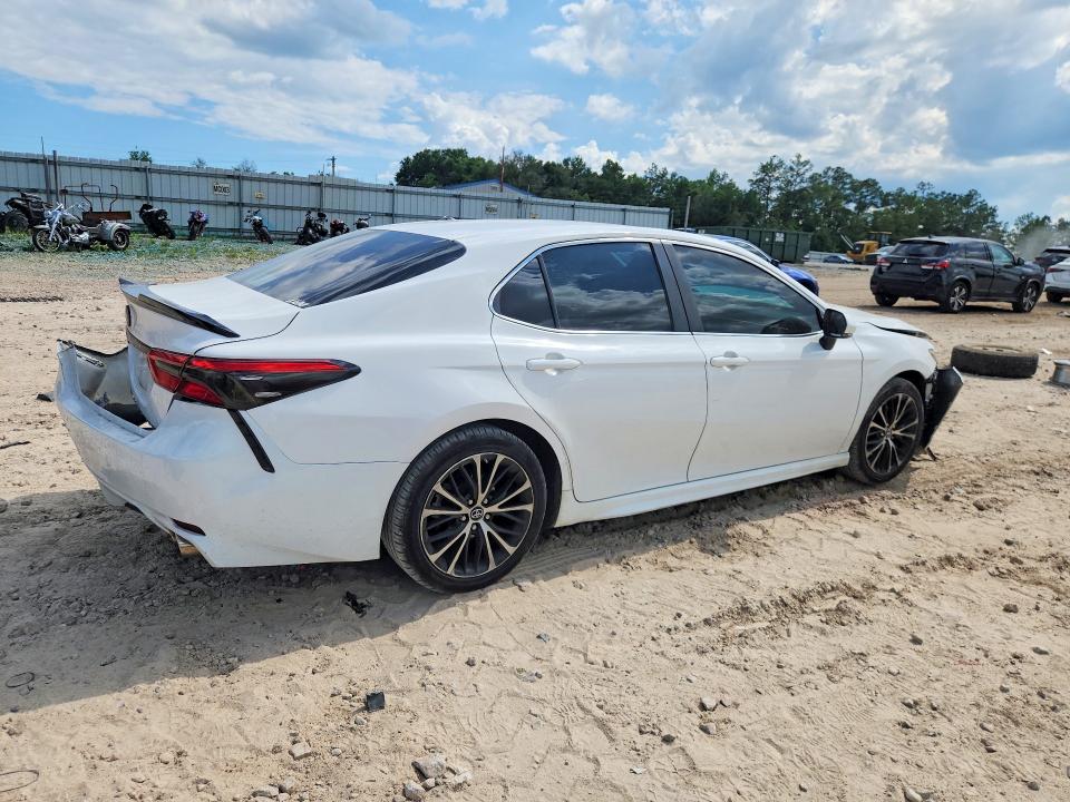 54394046 :رقم المزاد ، 4T1B11HKXJU535344 vin ، 2018 Toyota Camry مزاد بيع