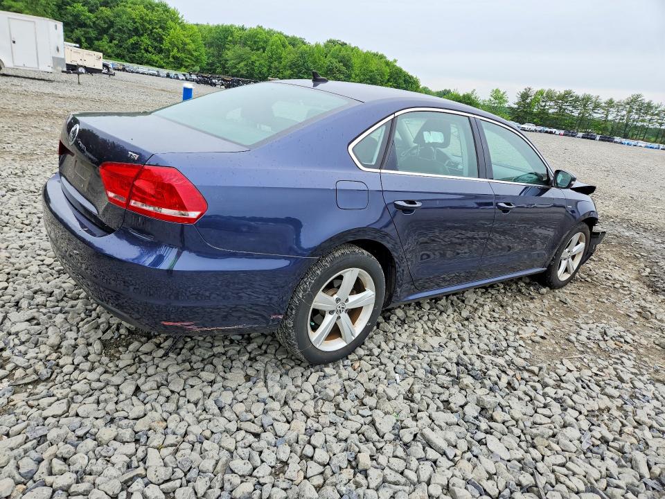 55105656 :رقم المزاد ، 1VWAT7A36FC101769 vin ، 2015 Volkswagen Passat مزاد بيع