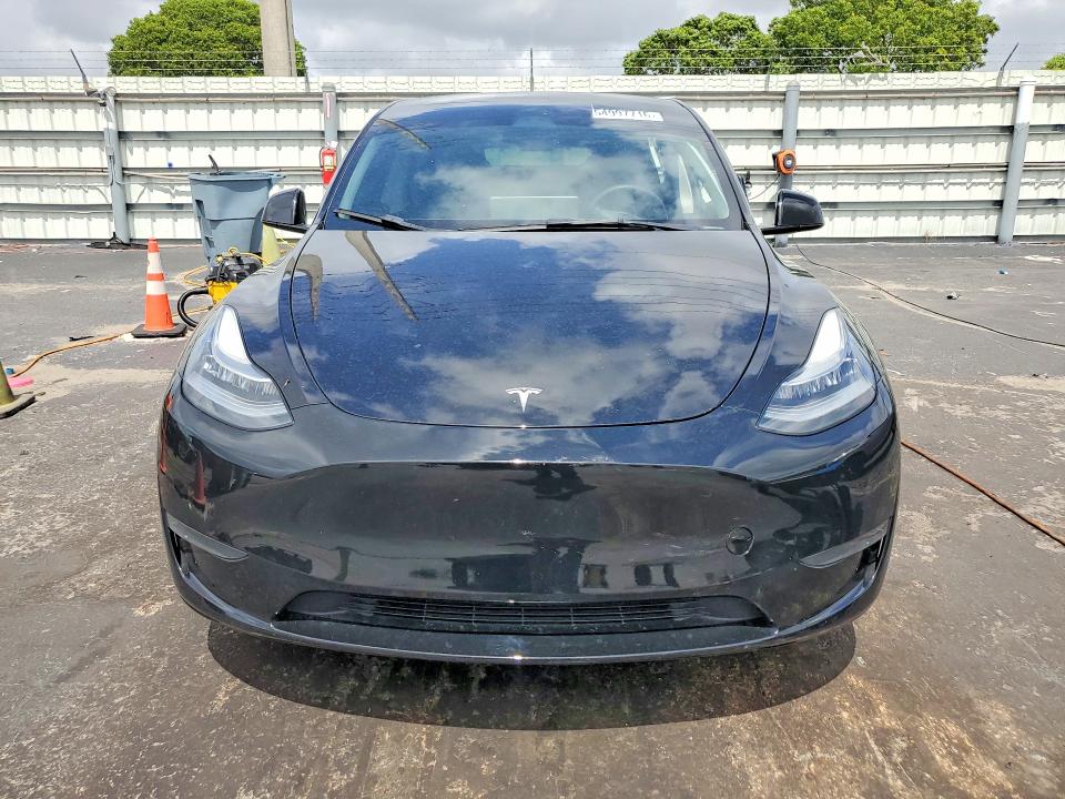 54997716 :رقم المزاد ، 7SAYGDEE5PA078442 vin ، 2023 Tesla Model Y مزاد بيع