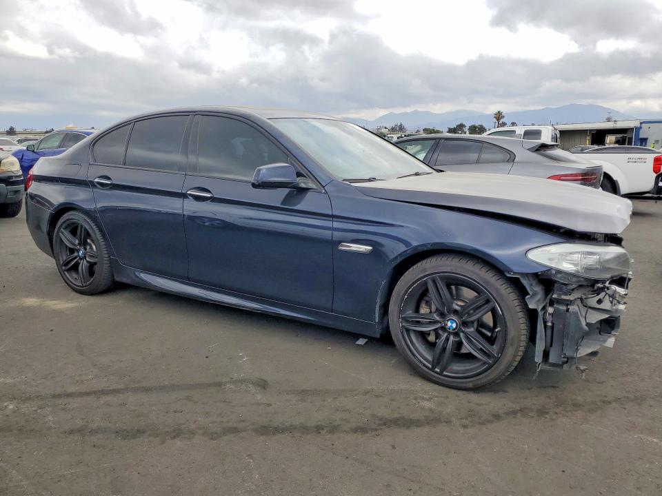 54882666 :رقم المزاد ، WBAFR7C5XDC828784 vin ، 2013 Bmw 535 مزاد بيع