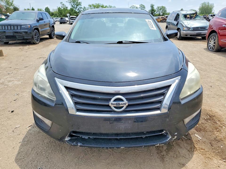2015 Nissan Altima მანქანა იყიდება აუქციონზე, vin: 1N4AL3AP2FN329924, აუქციონის ნომერი: 54456556