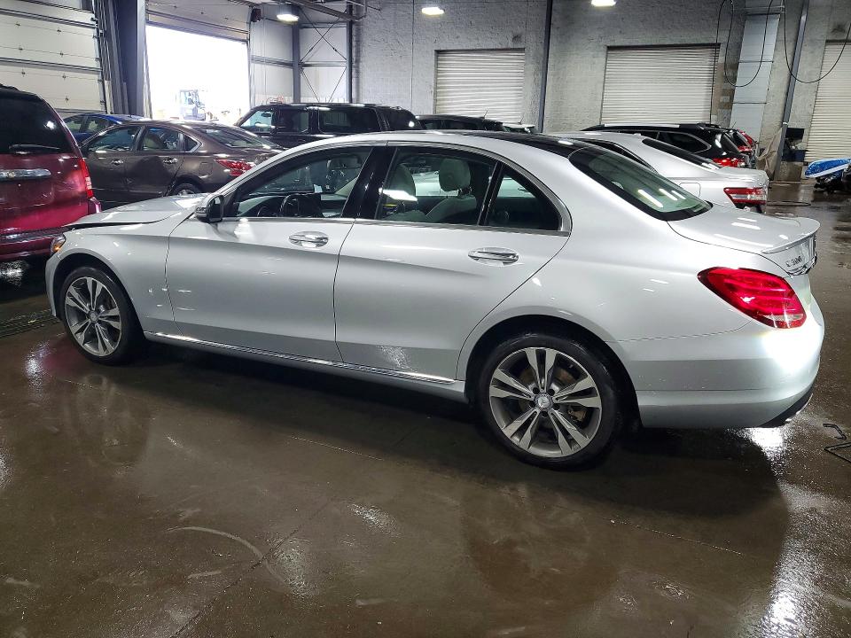 53077056 :رقم المزاد ، 55SWF4KB1GU154127 vin ، 2016 Mercedes-benz C مزاد بيع