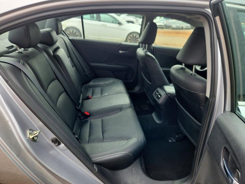 55613436 :رقم المزاد ، 1HGCR3F06GA032016 vin ، 2016 Honda Accord مزاد بيع