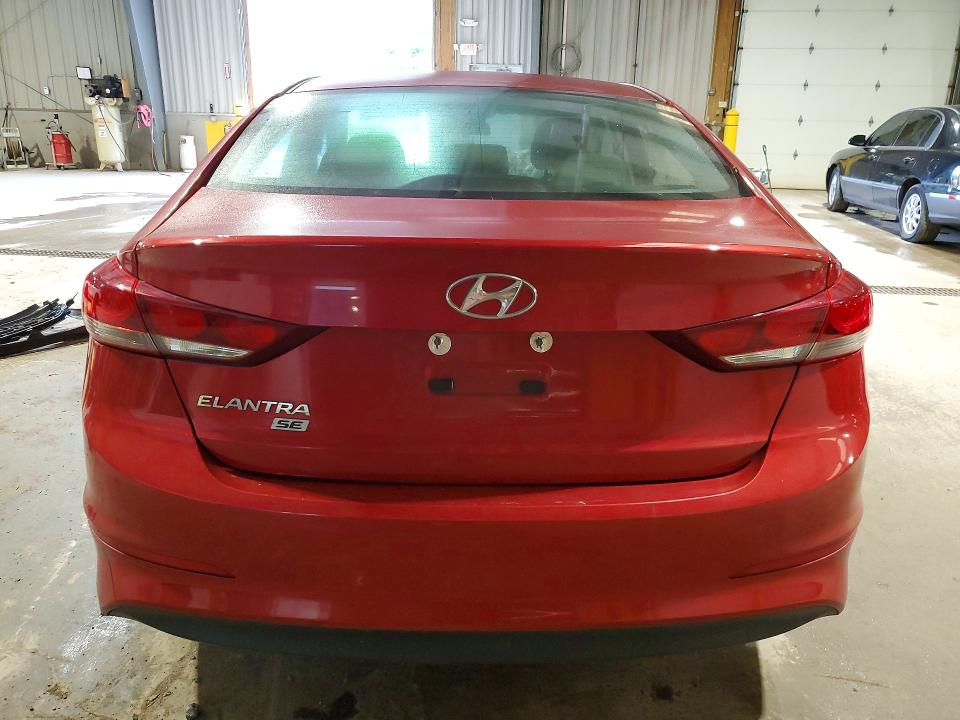 54617666 :رقم المزاد ، 5NPD74LF6JH351486 vin ، 2018 Hyundai Elantra مزاد بيع