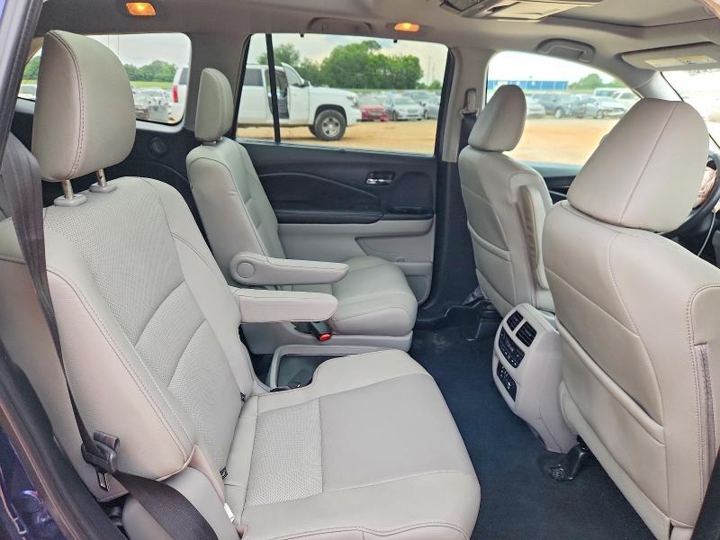 53026496 :رقم المزاد ، 5FNYF6H01HB067258 vin ، 2017 Honda Pilot مزاد بيع