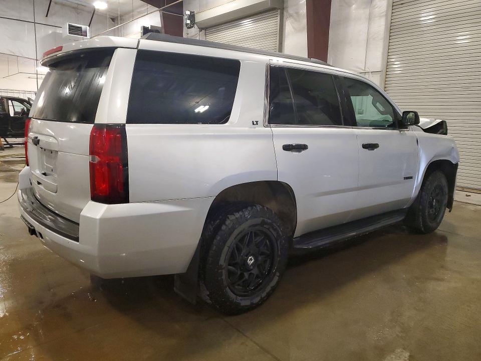 53201956 :رقم المزاد ، 1GNSKBKC0JR358807 vin ، 2018 Chevrolet Tahoe مزاد بيع