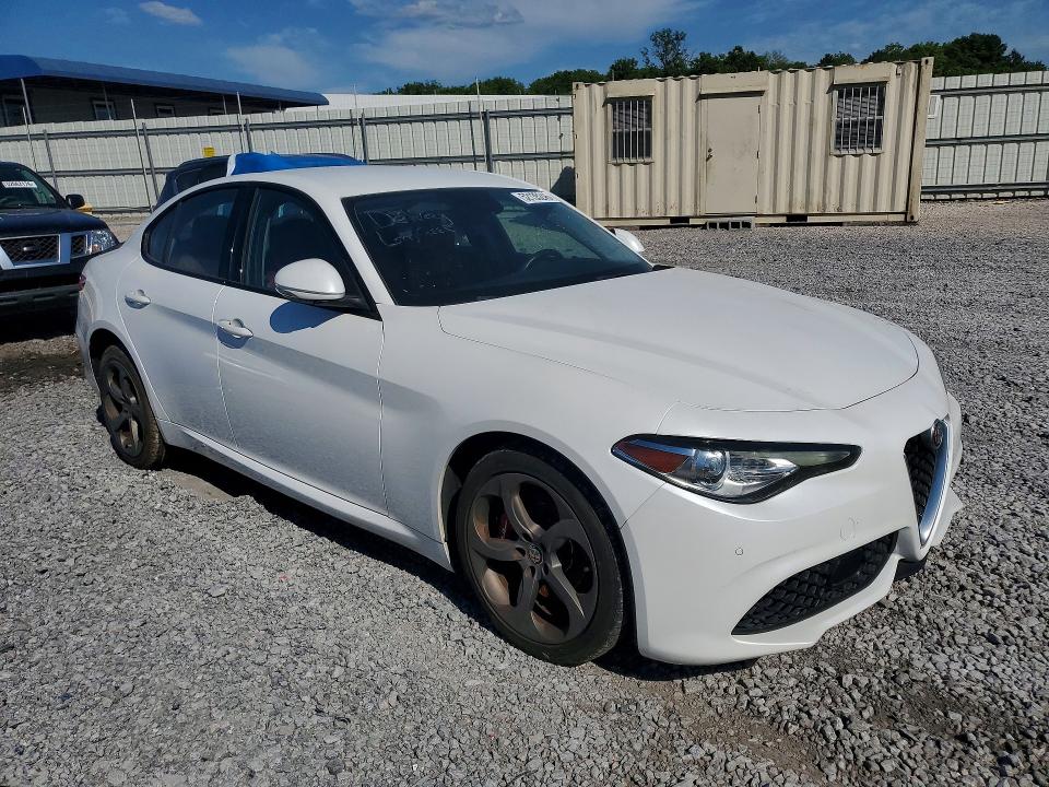 Продаж на аукціоні авто 2017 Alfa Romeo Giulia, vin: ZARFAEEN9H7560780, номер лоту: 52135246
