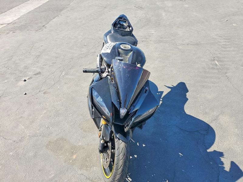 52896686 :رقم المزاد ، JYARJ12E07A020848 vin ، 2007 Yamaha Yzfr6 مزاد بيع