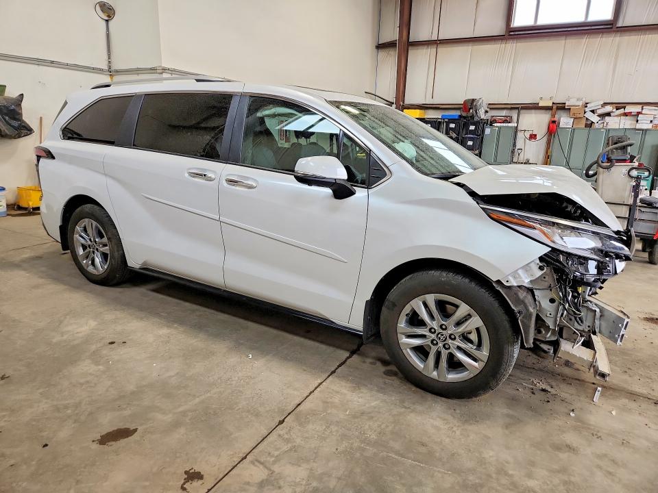 52964646 :رقم المزاد ، 5TDGSKFC7SS197139 vin ، 2025 Toyota Sienna مزاد بيع
