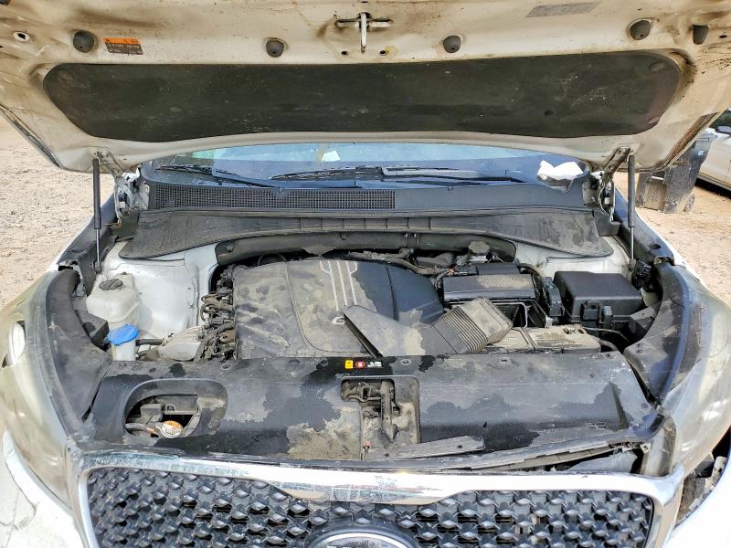52602786 :رقم المزاد ، 5XYPG4A58HG213571 vin ، 2017 Kia Sorento مزاد بيع