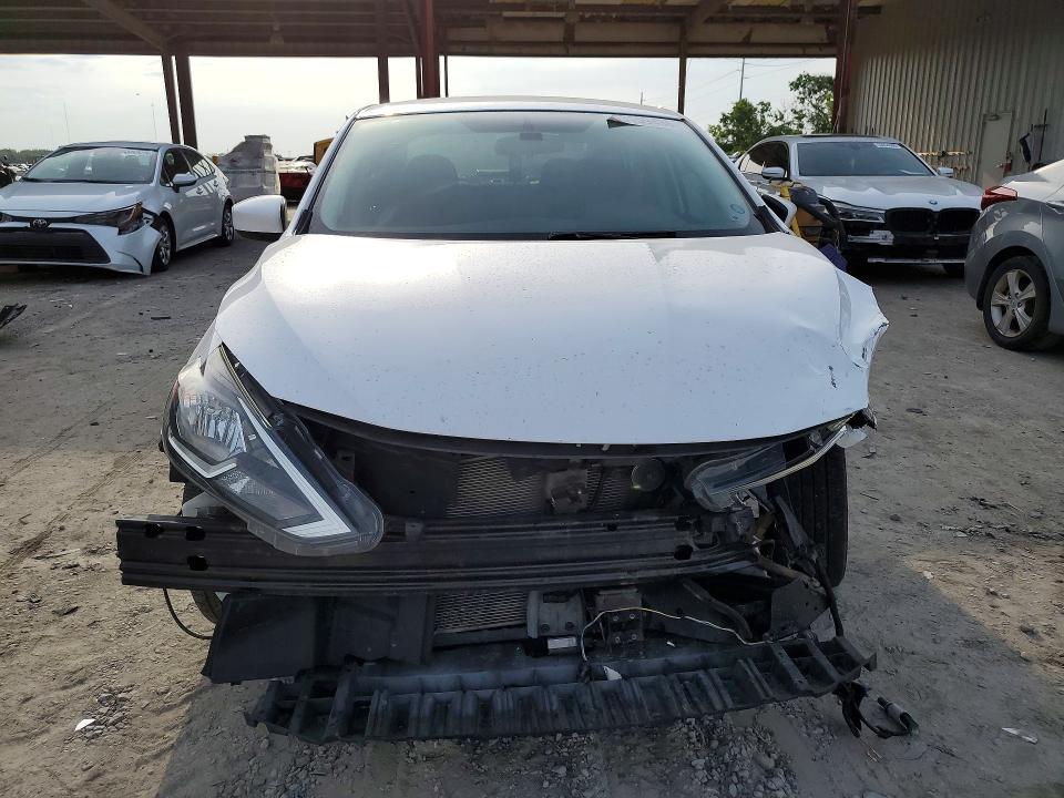 Продажа на аукционе авто 2019 Nissan Sentra, vin: 3N1AB7AP3KY385309, номер лота: 53159436