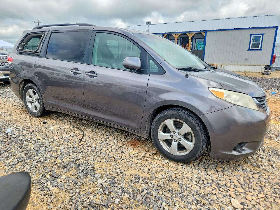 2012 Toyota Sienna მანქანა იყიდება აუქციონზე, vin: 5TDKK3DC0CS196192, აუქციონის ნომერი: 54971686