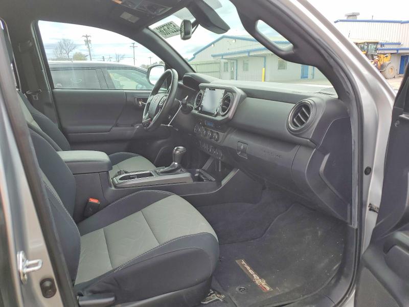52257636 :رقم المزاد ، 3TMCZ5AN0NM483410 vin ، 2022 Toyota Tacoma مزاد بيع