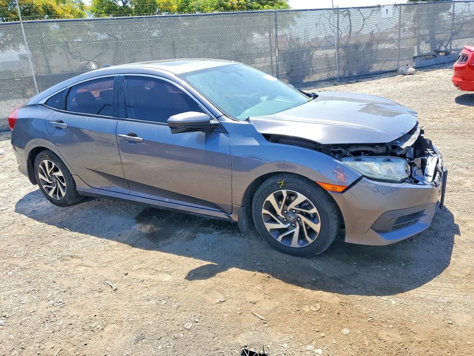 Продажа на аукционе авто 2018 Honda Civic, vin: 19XFC2F77JE205096, номер лота: 54211166