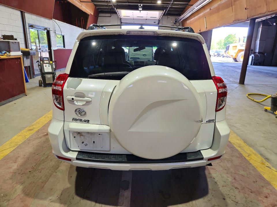54811876 :رقم المزاد ، 2T3DF4DV7CW239042 vin ، 2012 Toyota Rav4 مزاد بيع